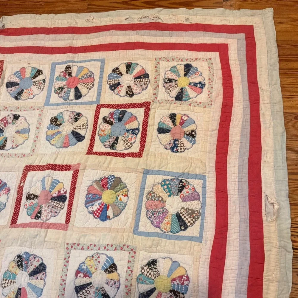 1930s Handmade Dresden Plate Cutter Quilt Scrap Fabric 76 x 79
